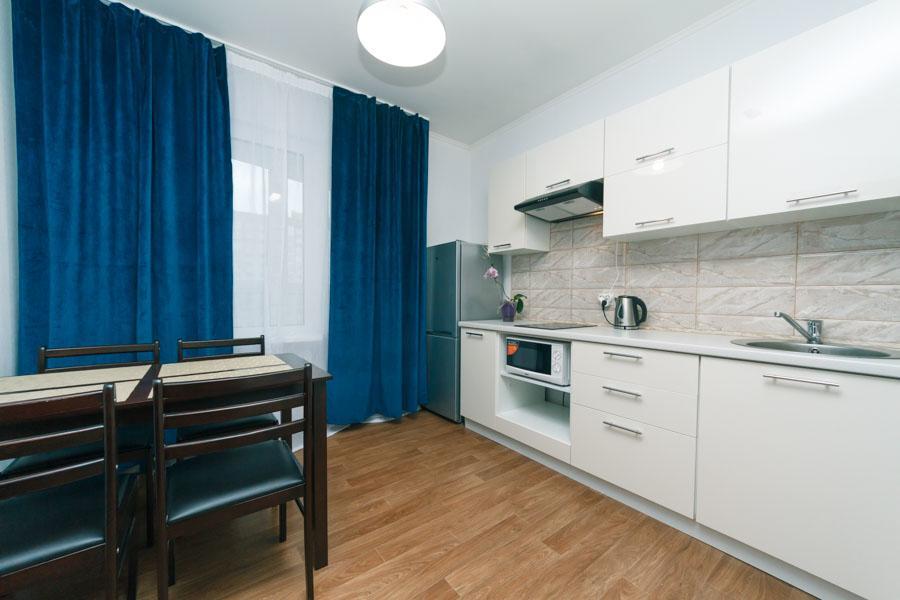 Cozy Apartment On Gmyri 12B Near Metro Poznyaki Kiew Exterior foto